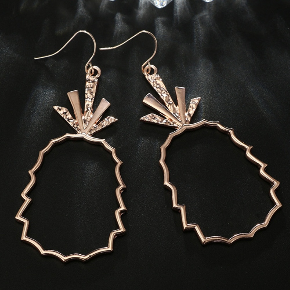 TOPANGA | Geometric Pineapple Drop Earrings - Picture 3 of 4